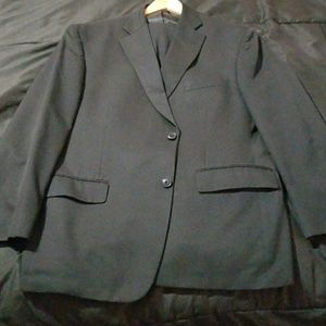 44S men's Haggar 2 button 2 piece suit